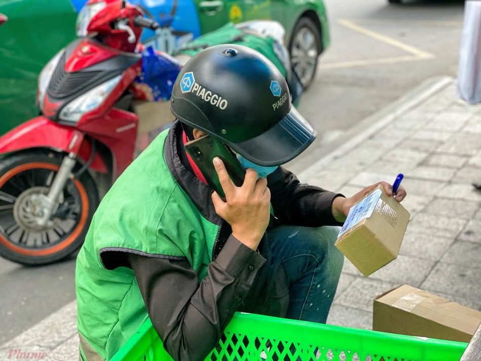 Xuất hiện thủ đoạn lừa đảo mới liên quan đến shipper giao hàng- Ảnh 1.