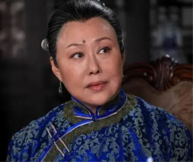 Nữ diễn viên có chồng cũ đi tù nhưng dạy con khéo đến bất ngờ: "Tất cả những nỗi đau ấy đã dạy tôi biết cách yêu thương"- Ảnh 3.