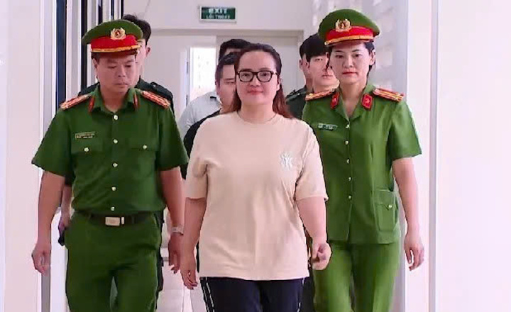 Ngân 98, Thuỳ Tiên và loạt chiến thần livestream bán hàng vướng vòng lao lý- Ảnh 4.