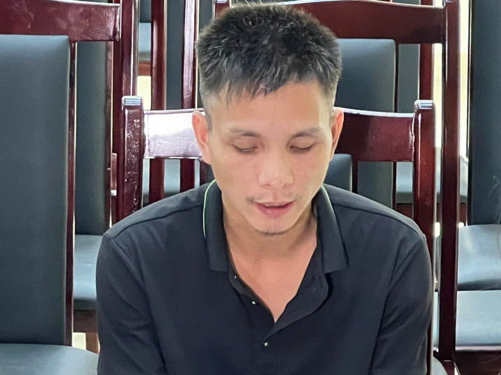 Bơm nước máy vào bình 'phù phép' thành nước Lavie giả bán khắp Hà Nội- Ảnh 1.