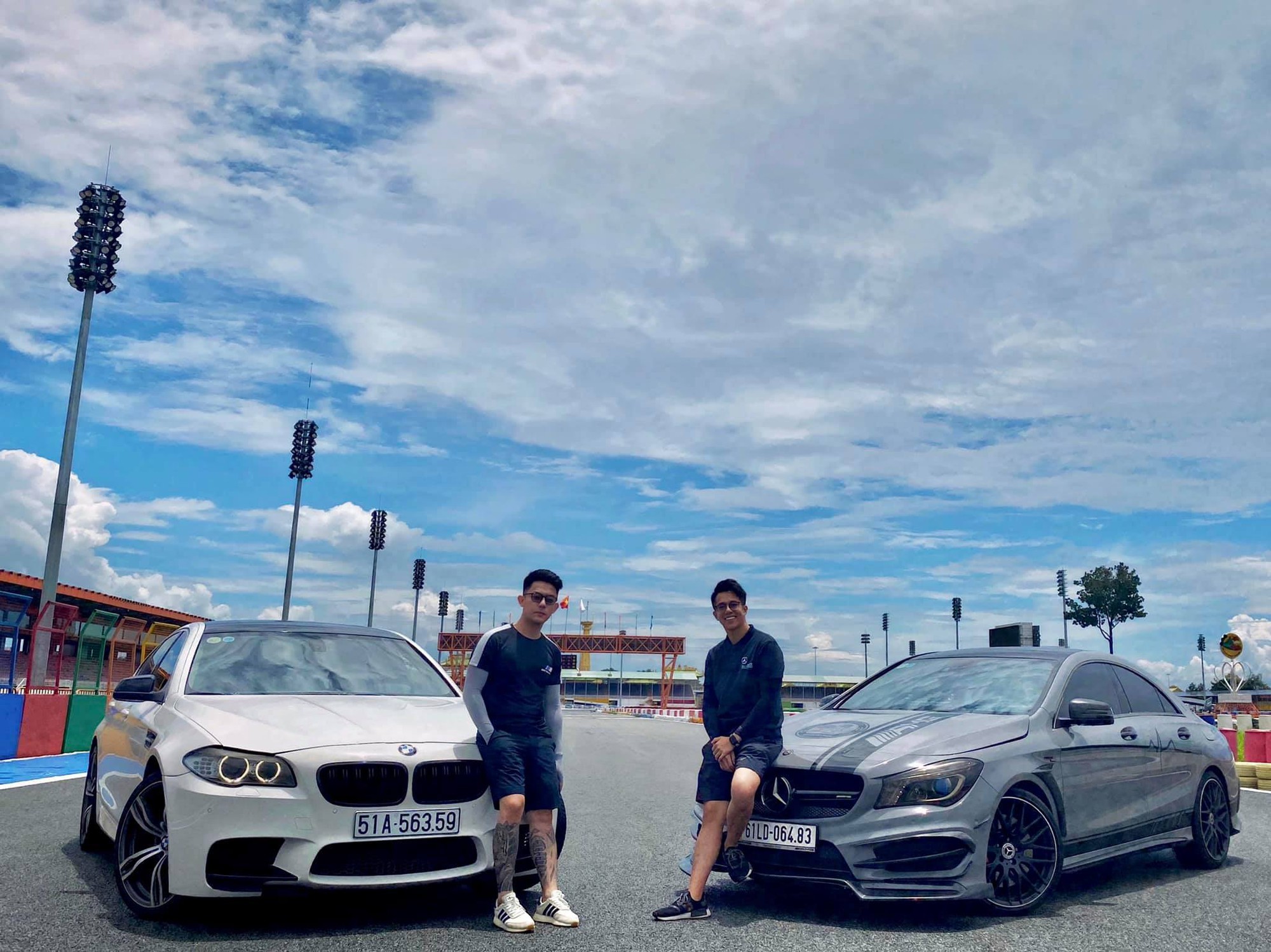 Soi d&agrave;n xe của 'cực phẩm một thời' Tống Đ&ocirc;ng Khu&ecirc;: Từ McLaren, Ferrari đến Rolls-Royce, c&oacute; xe d&ugrave;ng tiền bạn g&aacute;i để mua- Ảnh 9.