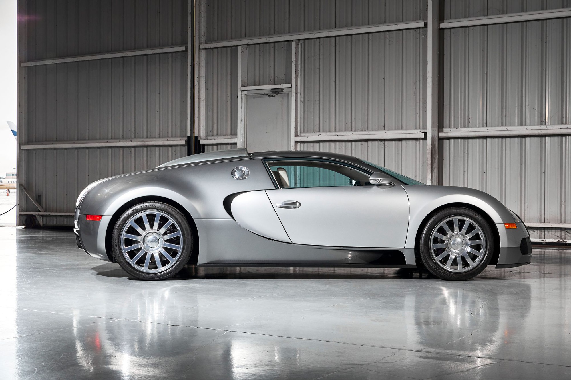 Ông Đặng Lê Nguyên Vũ có thể tốn gần 1 tỷ đồng mỗi lần thay dầu Bugatti Veyron, lý do đến từ kết cấu nghe thôi đã thấy đau đầu- Ảnh 4.
