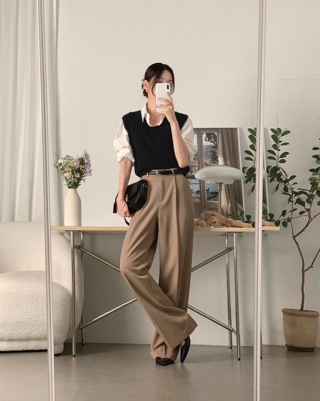 10 cách mặc quần màu be - item đang hot hơn cả quần trắng, ai thích style tối giản càng nên ghim- Ảnh 6.