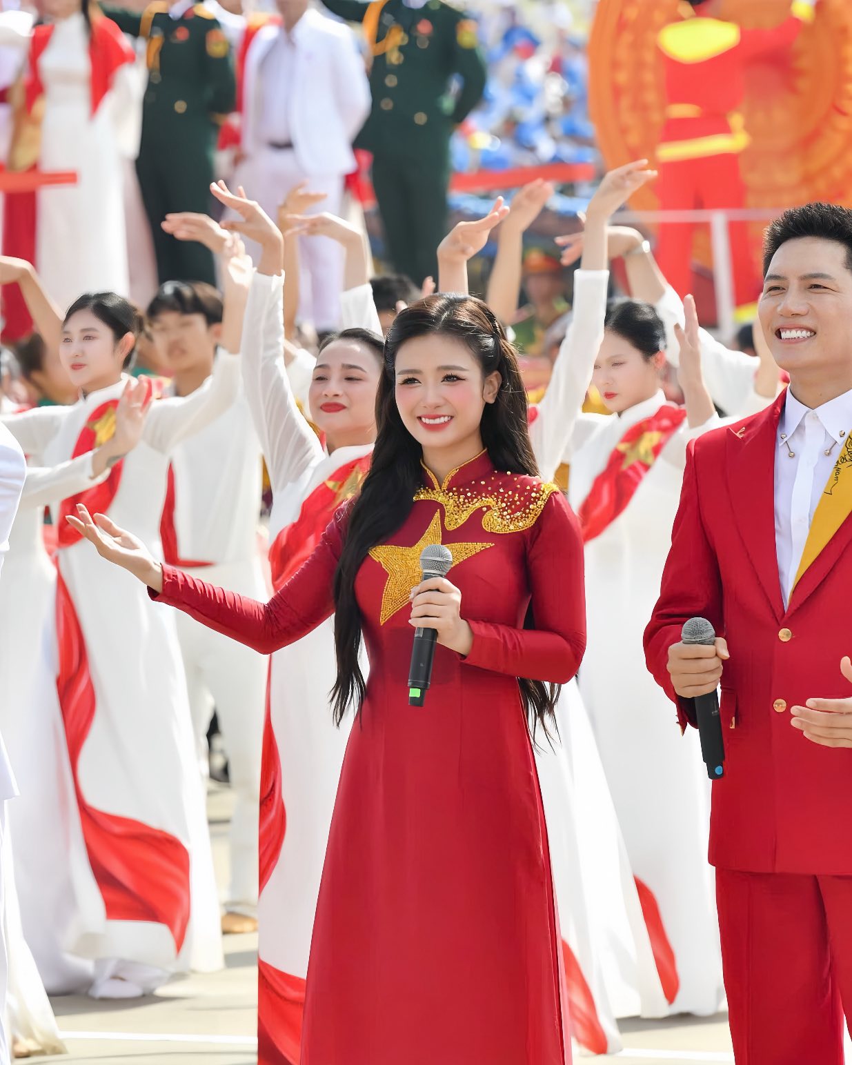 Không ai như mỹ nhân này: U40 trẻ đến mức bị nhầm là thiếu nhi, được săn đón chuẩn 