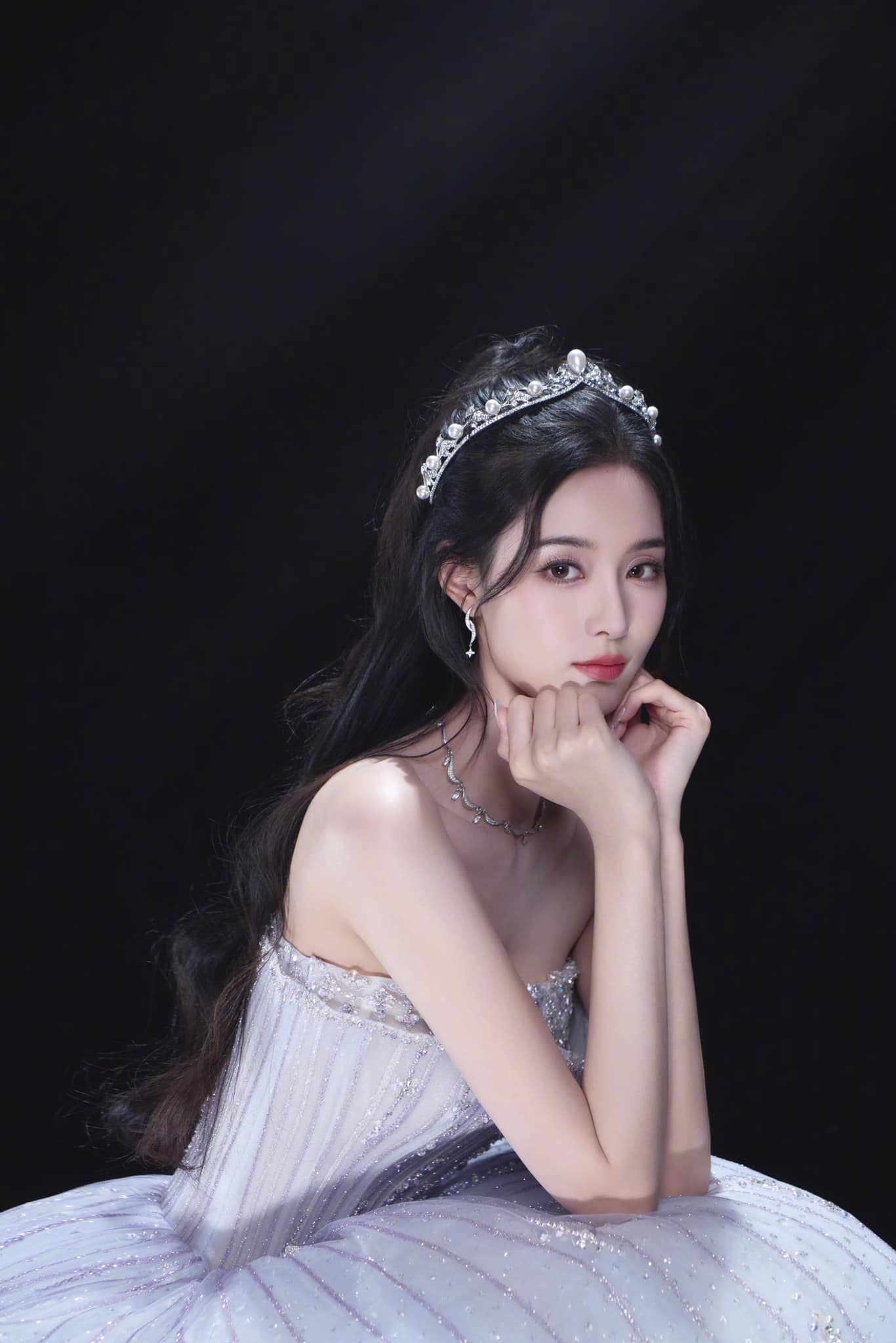 Lộ ảnh cưới của 