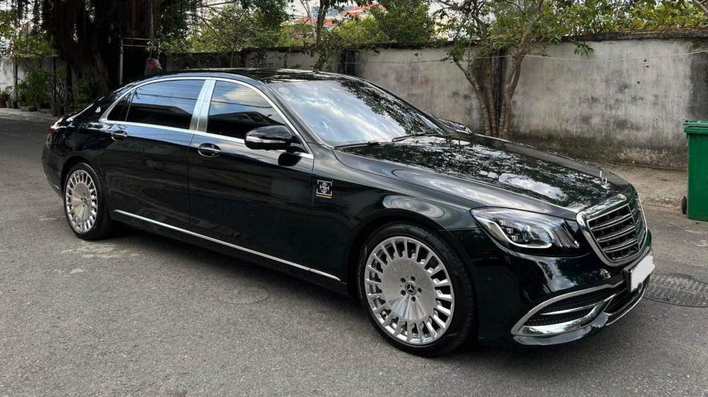 Soi d&agrave;n xe của 'cực phẩm một thời' Tống Đ&ocirc;ng Khu&ecirc;: Từ McLaren, Ferrari đến Rolls-Royce, c&oacute; xe d&ugrave;ng tiền bạn g&aacute;i để mua- Ảnh 7.