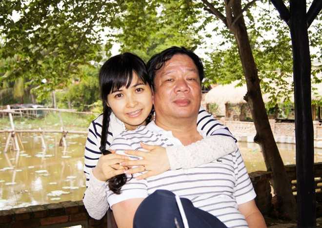 Sao nữ nhận lời cầu hôn của chồng đại gia trước vành móng ngựa, nhìn vào căn biệt thự 100 tỷ hoa hết mắt- Ảnh 4.