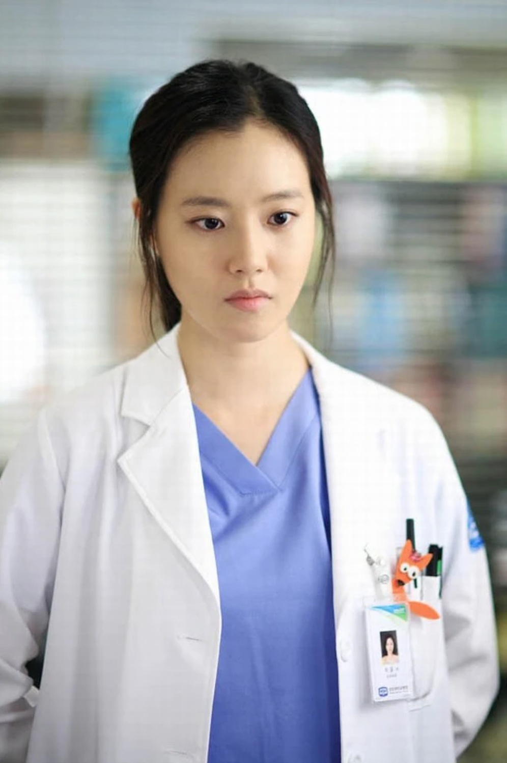 10 nữ bác sĩ đẹp nhất Hàn Quốc: Song Hye Kyo xếp sau Park Shin Hye, hạng 1 thách ai tìm được điểm chê đấy!- Ảnh 9.