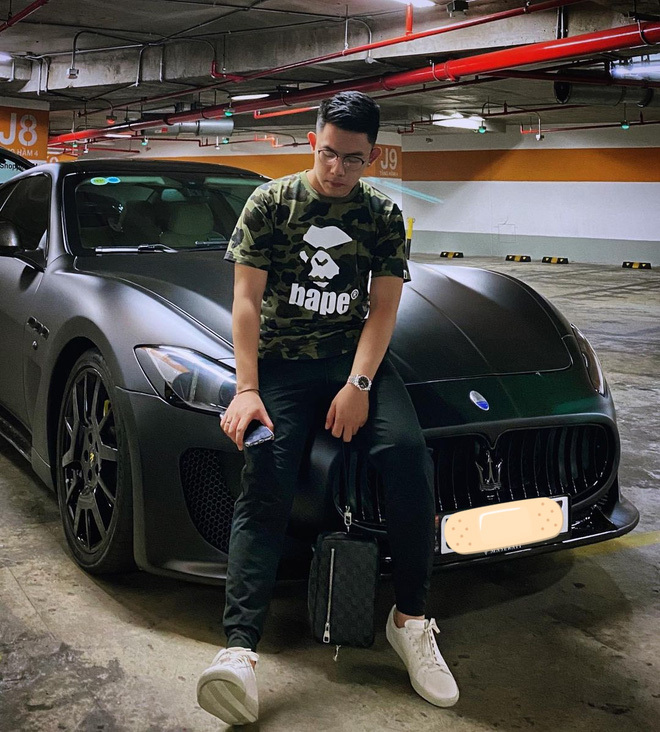 Soi d&agrave;n xe của 'cực phẩm một thời' Tống Đ&ocirc;ng Khu&ecirc;: Từ McLaren, Ferrari đến Rolls-Royce, c&oacute; xe d&ugrave;ng tiền bạn g&aacute;i để mua- Ảnh 11.