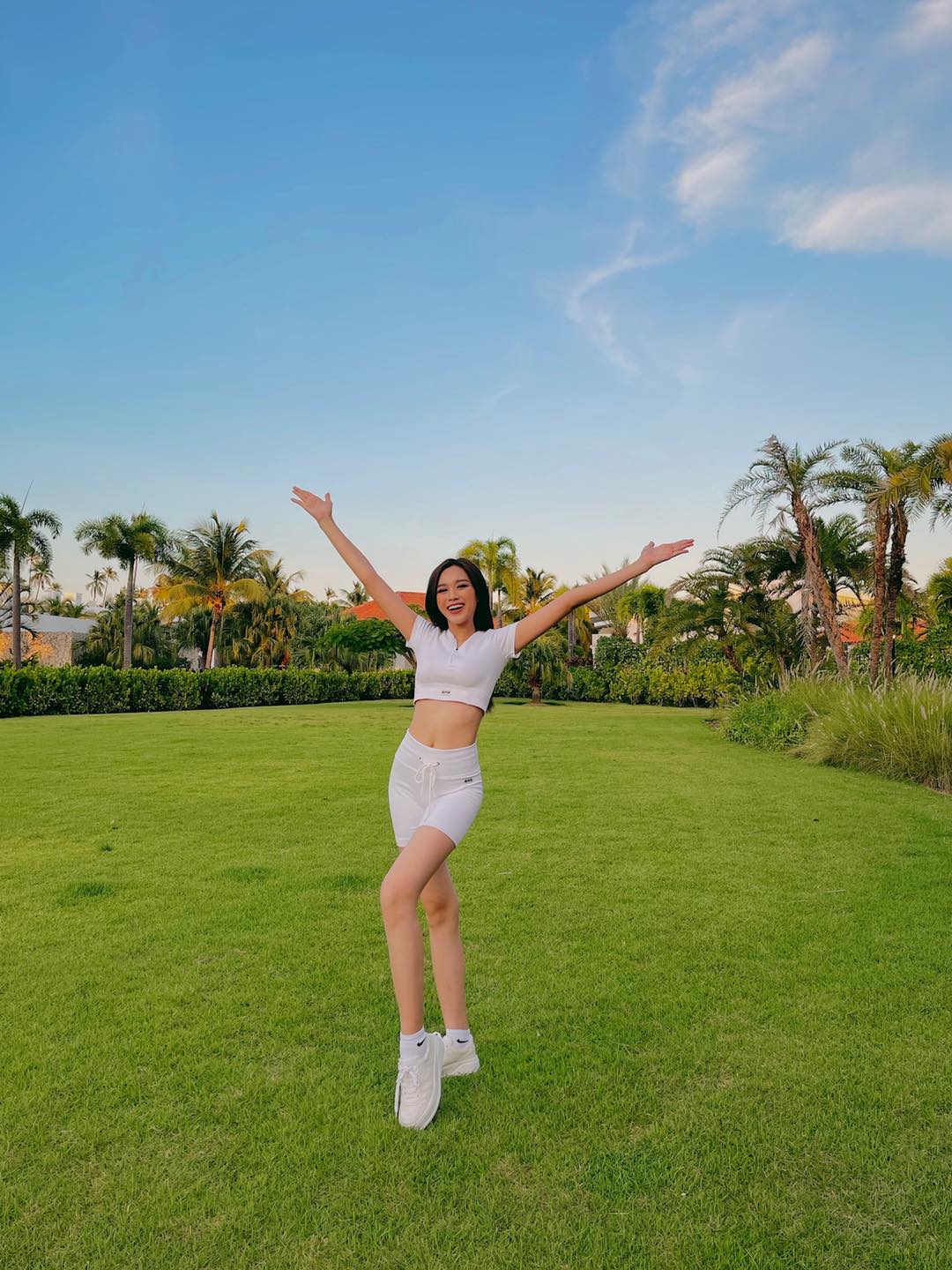 "Dâu hào môn" Đỗ Hà tập gì mà body lúc nào cũng nuột nà chuẩn "hoa hậu"?- Ảnh 9.