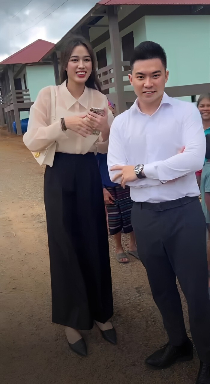 Được mấy người như chồng thiếu gia của Hoa hậu Đỗ Hà?- Ảnh 3. Được mấy người như chồng thiếu gia của Hoa hậu Đỗ Hà?- Ảnh 3.