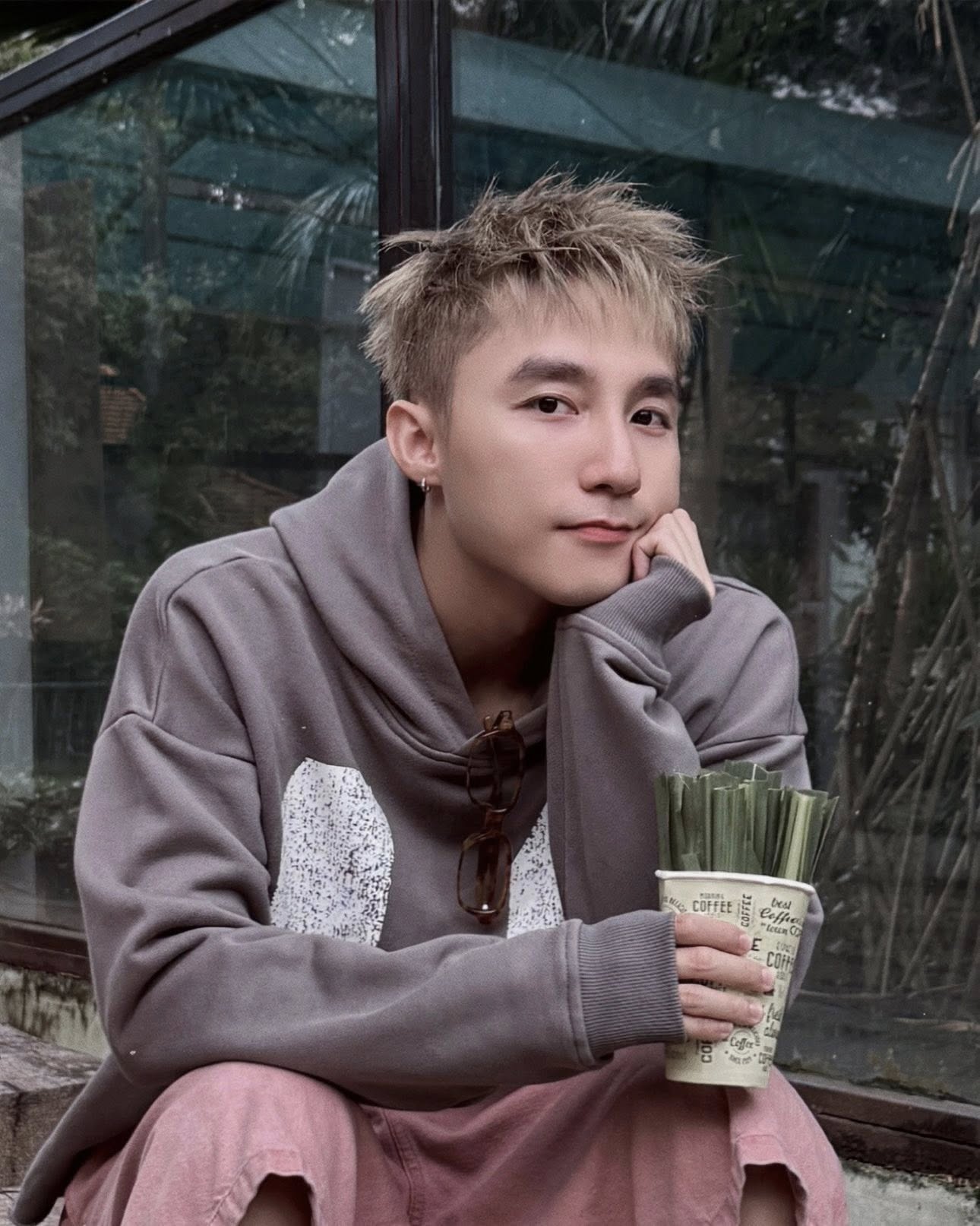 Sơn Tùng M-TP, HIEUTHUHAI dạo này- Ảnh 7. Sơn Tùng M-TP, HIEUTHUHAI dạo này- Ảnh 7.