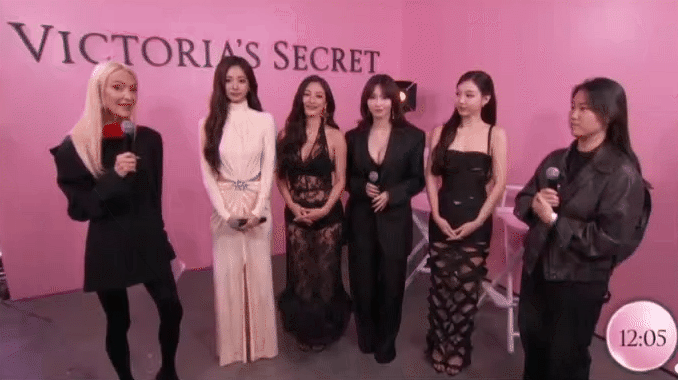 Nhóm nữ hàng đầu Kbiz ê chề vì vô danh ở Mỹ?- Ảnh 2.