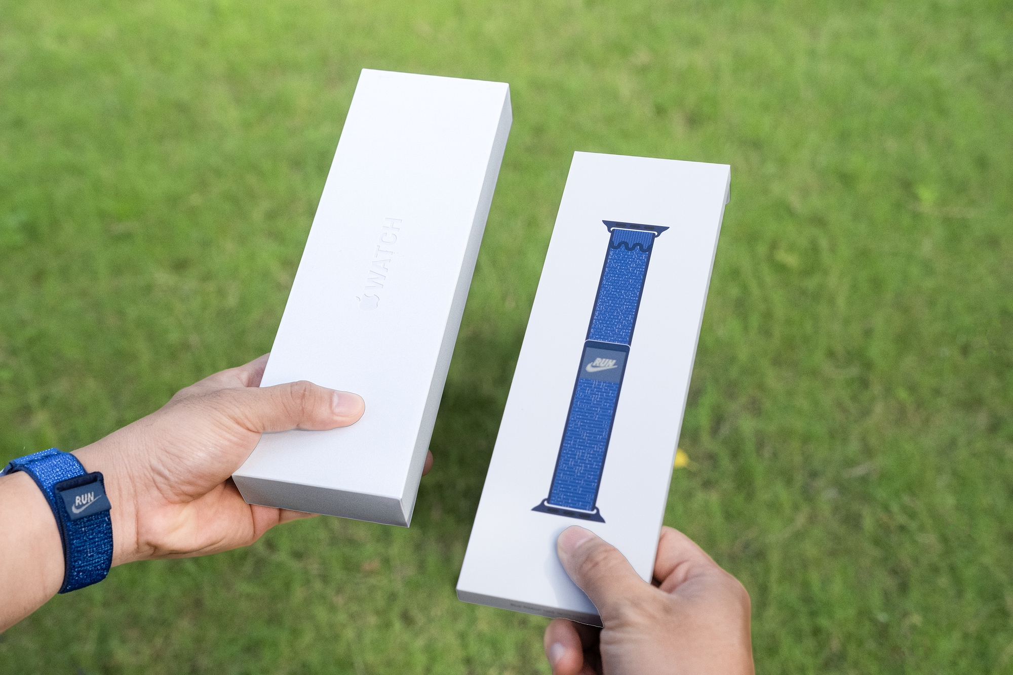Mở hộp Apple Watch Series 11 chính hãng Việt Nam: Nhiều tính năng “wow” cực, trải nghiệm mượt mà!- Ảnh 1.