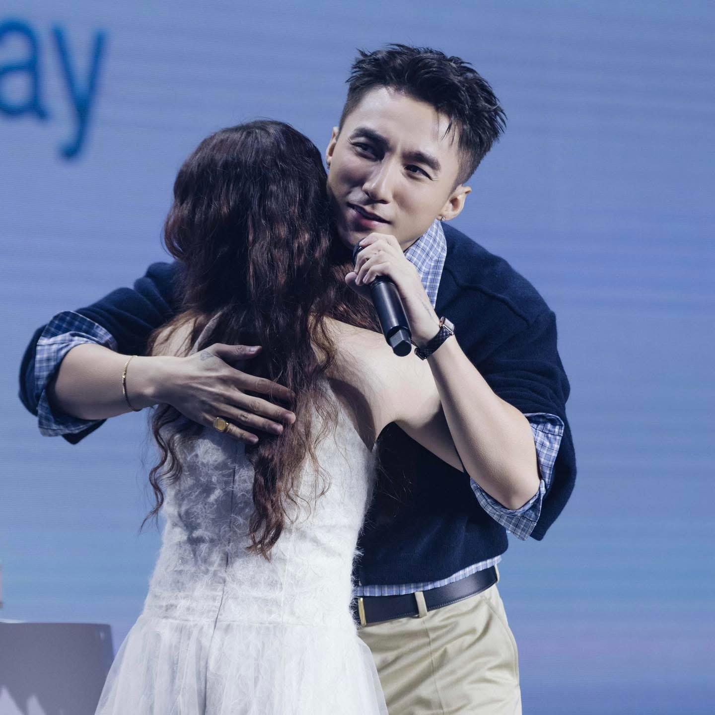 Sơn Tùng M-TP, HIEUTHUHAI dạo này- Ảnh 5. Sơn Tùng M-TP, HIEUTHUHAI dạo này- Ảnh 5.