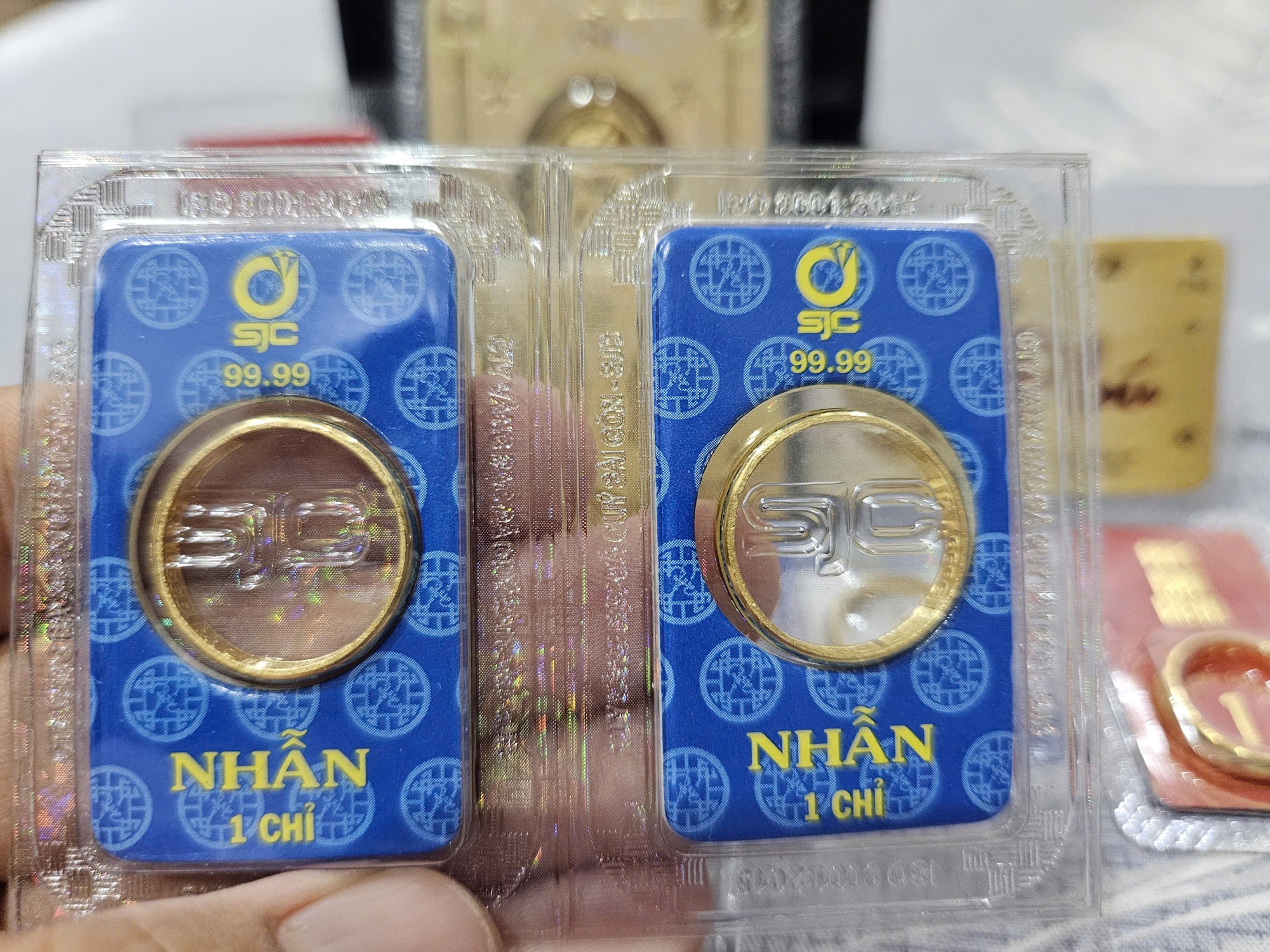 Sáng 16-10, giá vàng nhẫn trơn tăng cao, vượt 153 triệu đồng/lượng- Ảnh 1.