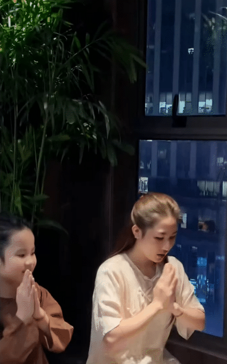 Kênh TikTok khiến mọi người xem xong đều phải tấm tắc: “Ồ thì ra lập gia đình là chill thế này!”- Ảnh 15.