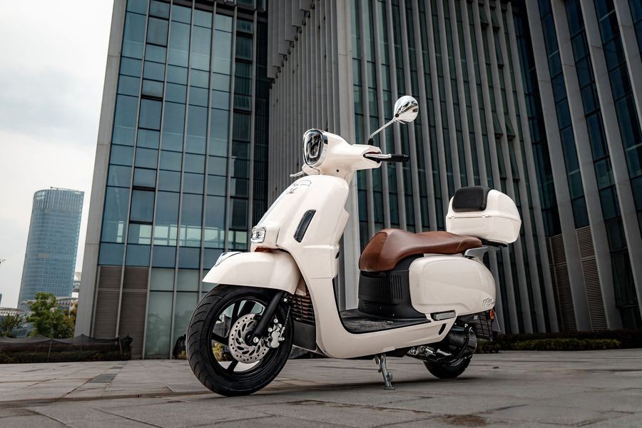 Xe tay ga 125cc mới ra mắt: Đẹp như Vespa, trang bị 