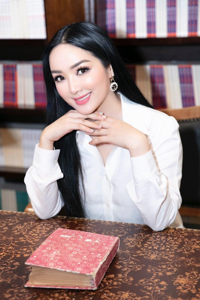 54 tuổi Giáng My vẫn xứng danh Hoa hậu không tuổi: Bí quyết trẻ hóa từ ăn uống gói gọn trong 3 từ đơn giản, ít tốn kém- Ảnh 4.