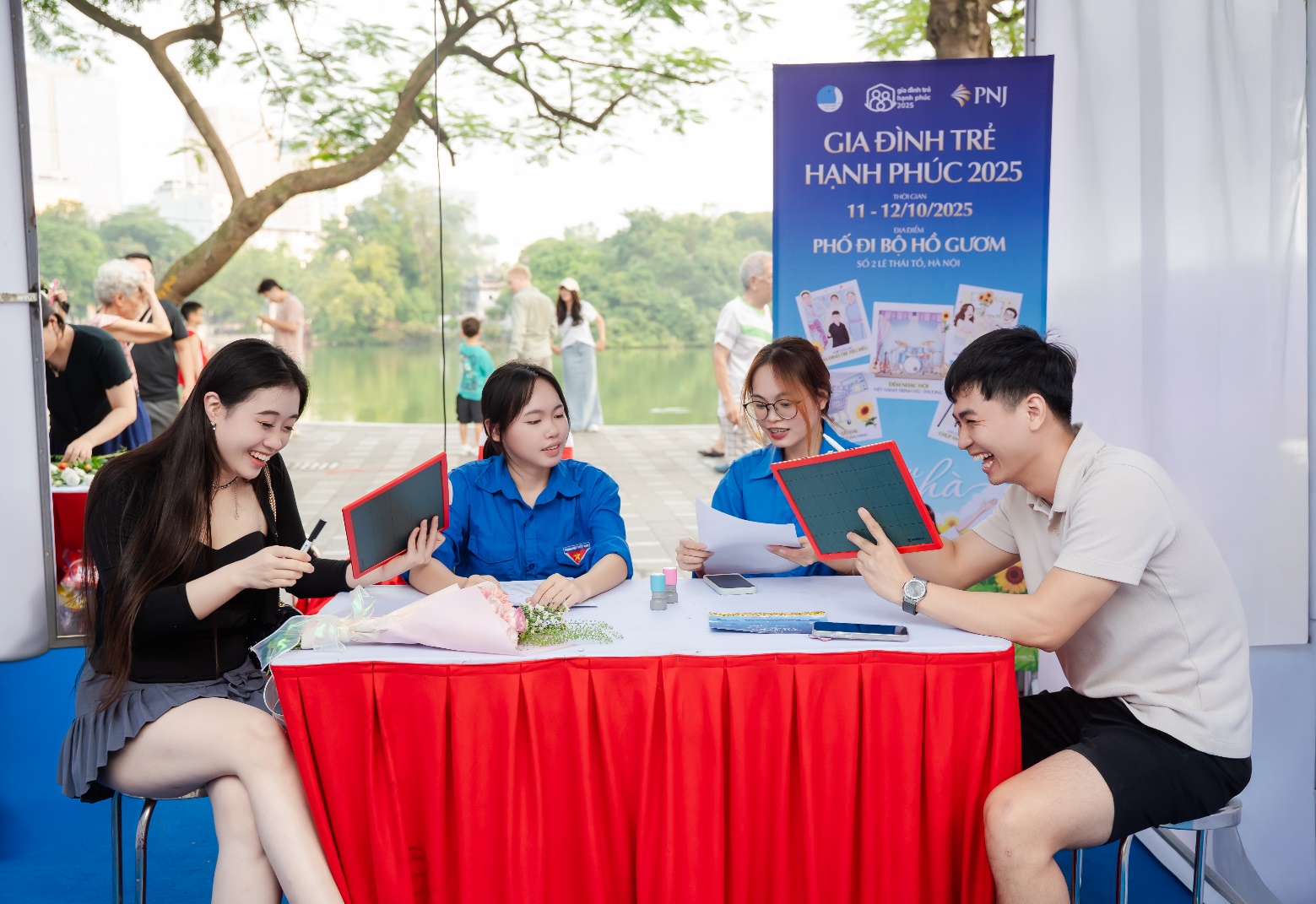PNJ theo đuổi chiến lược CSR gắn với giá trị gia đình, “Sống Đẹp”- Ảnh 3.