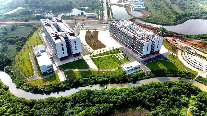 Bắt đầu sáp nhập các trường công lập- Ảnh 1.