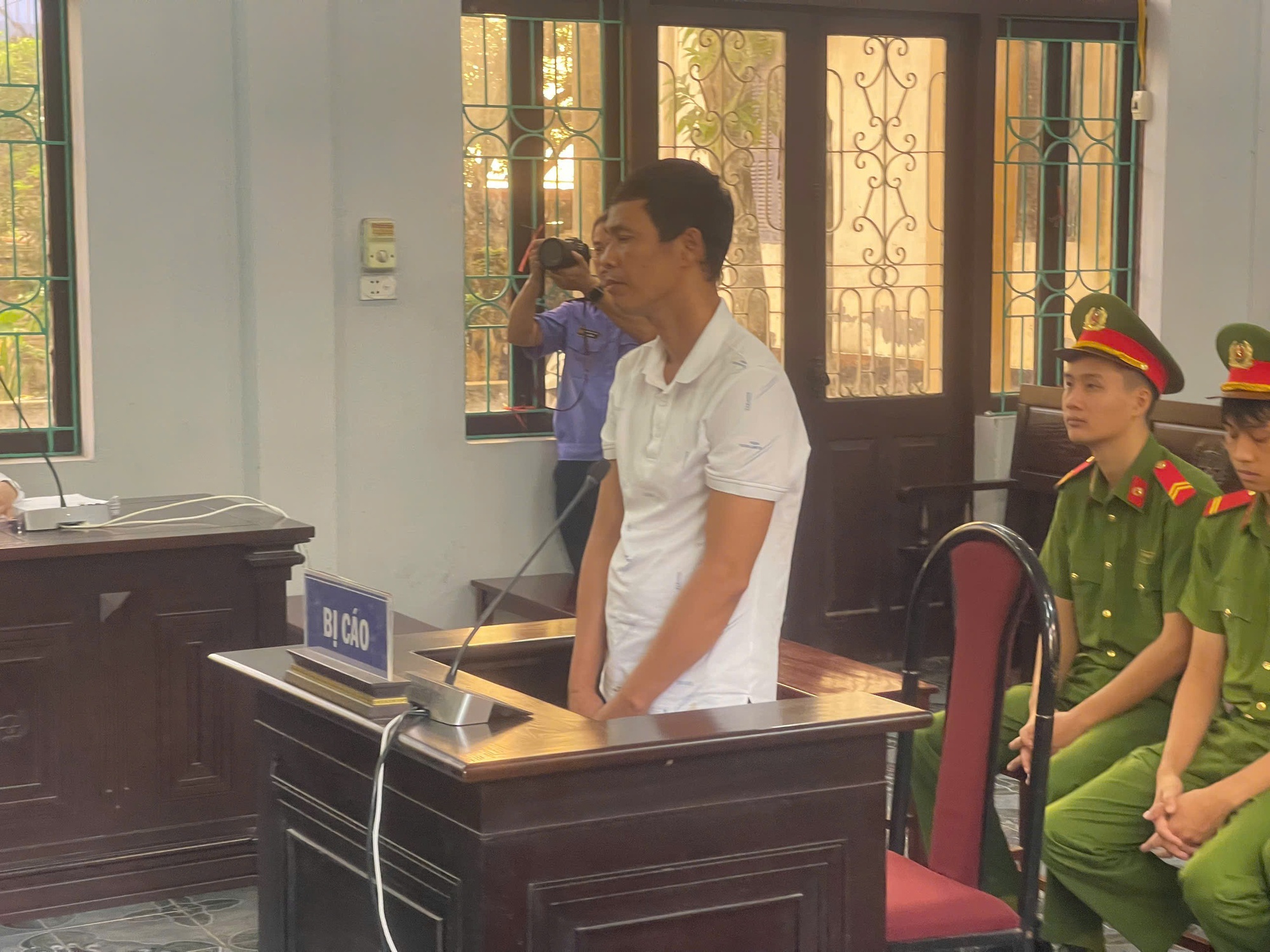 VKSND thay đổi kháng nghị, đề nghị miễn trách nhiệm hình sự cho người nuôi gà lôi trắng- Ảnh 4.