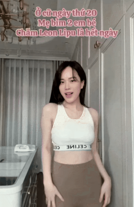 4 hot mom rủ nhau 