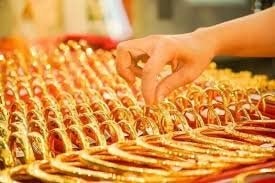 Sáng 18/10: Giá vàng nhẫn, vàng miếng đồng loạt giảm sâu- Ảnh 1.