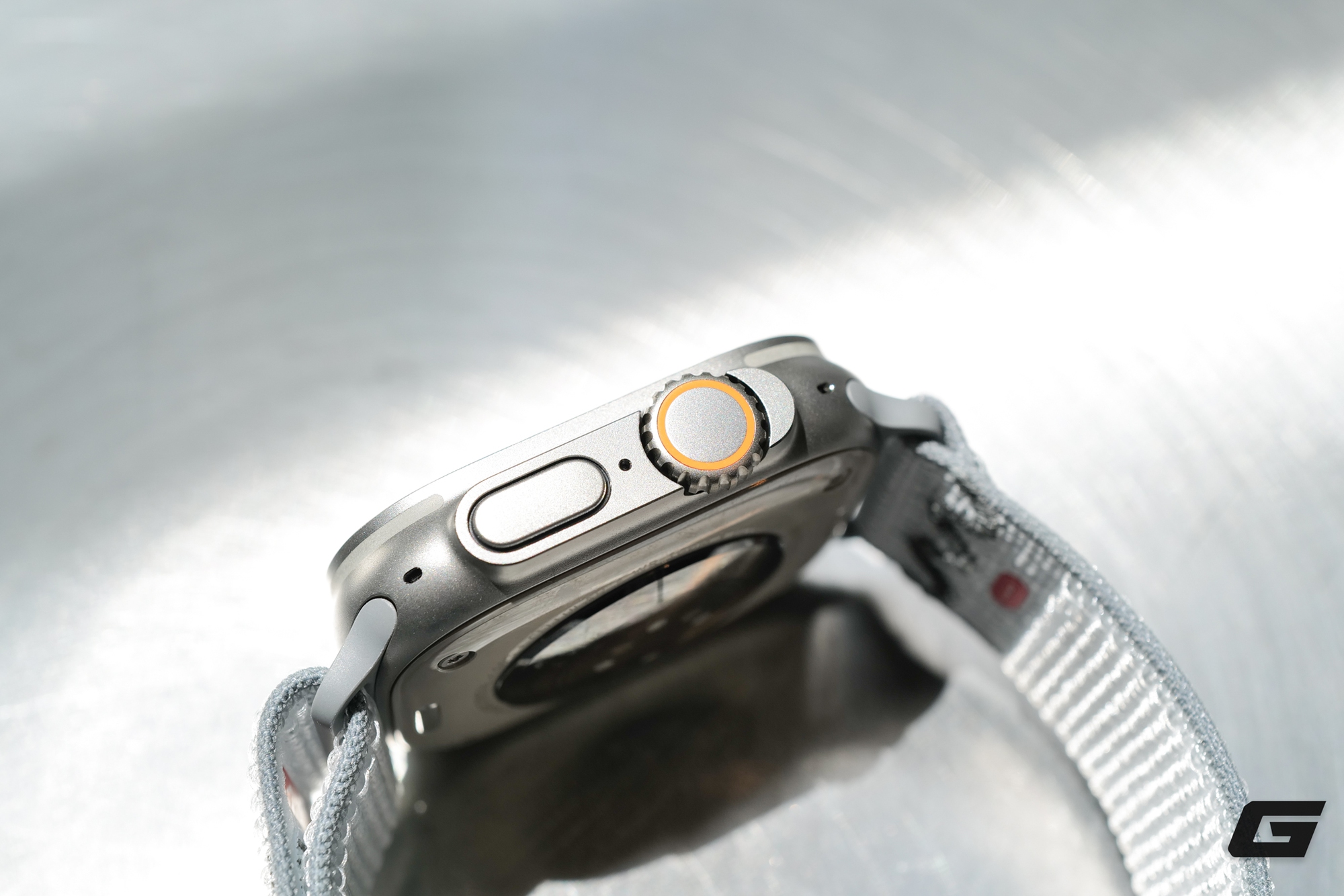 Mở hộp Apple Watch Ultra 3 Titan Tự Nhiên: Vẫn là “ngọn hải đăng” của smartwatch, nay còn bền bỉ và mạnh mẽ hơn- Ảnh 14.