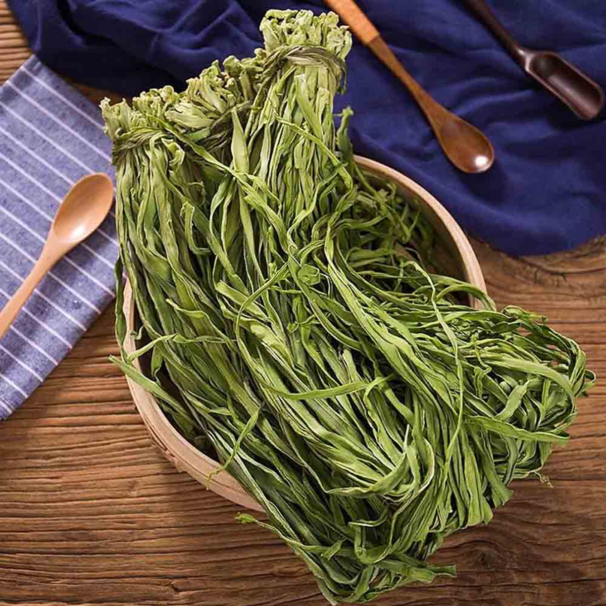 Loại rau trông như "nắm cỏ", xưa rẻ bèo nay lên tầm đặc sản giá nửa triệu/kg- Ảnh 2.