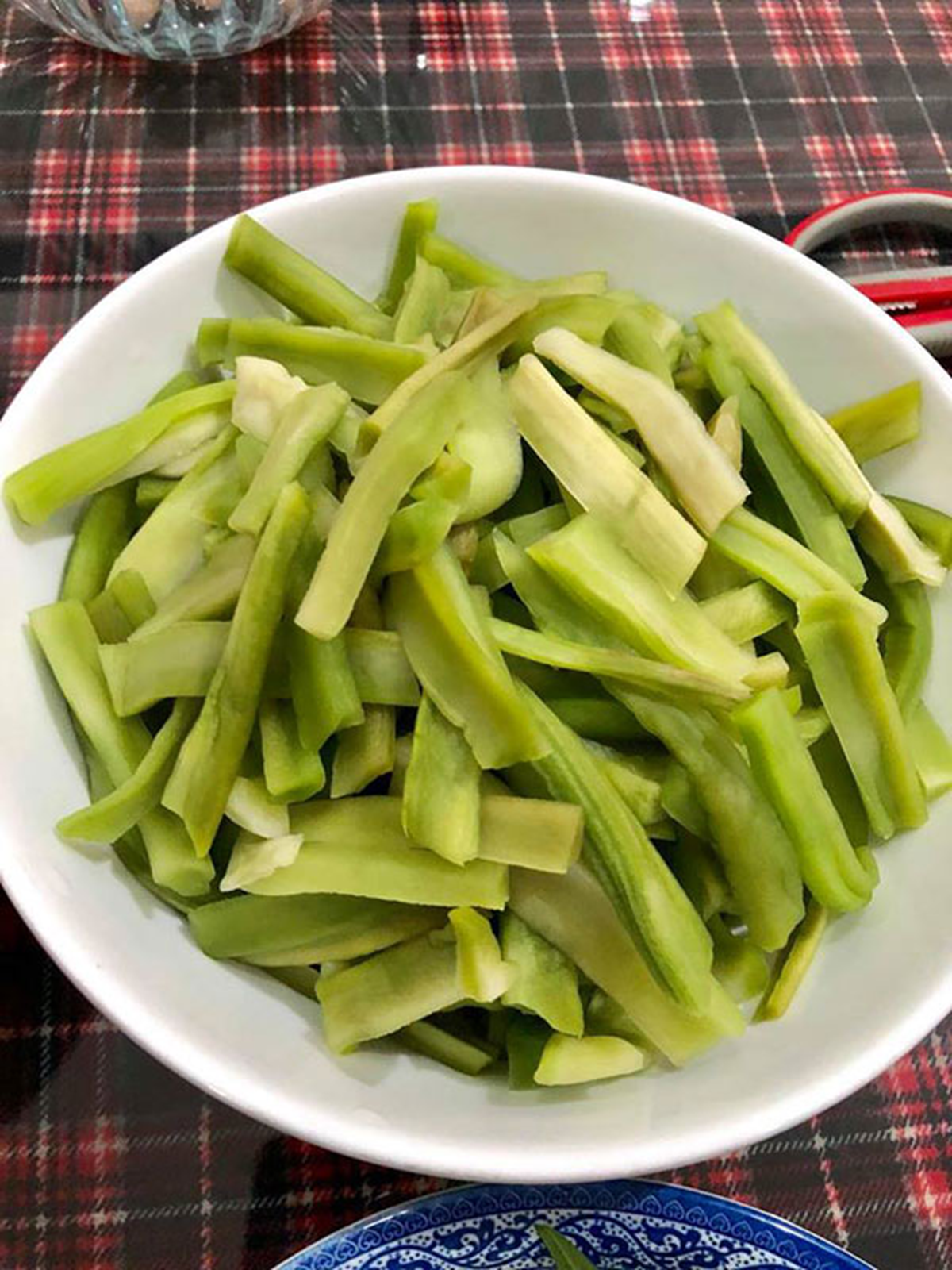 Loại rau trông như "nắm cỏ", xưa rẻ bèo nay lên tầm đặc sản giá nửa triệu/kg- Ảnh 3.
