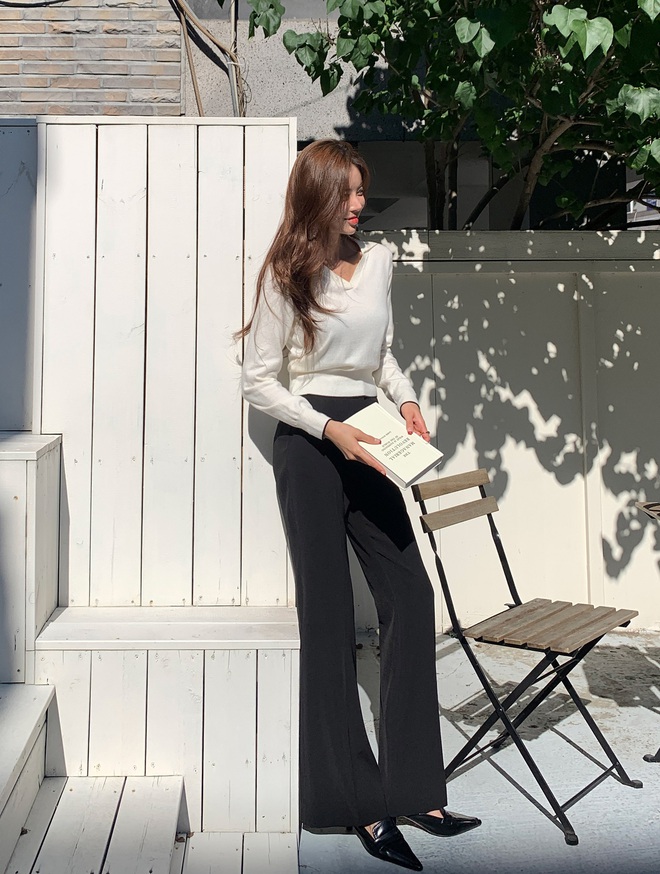 4 mẫu áo công sở phải có trong mùa đông để style đi làm sành điệu hơn hẳn năm ngoái- Ảnh 2.