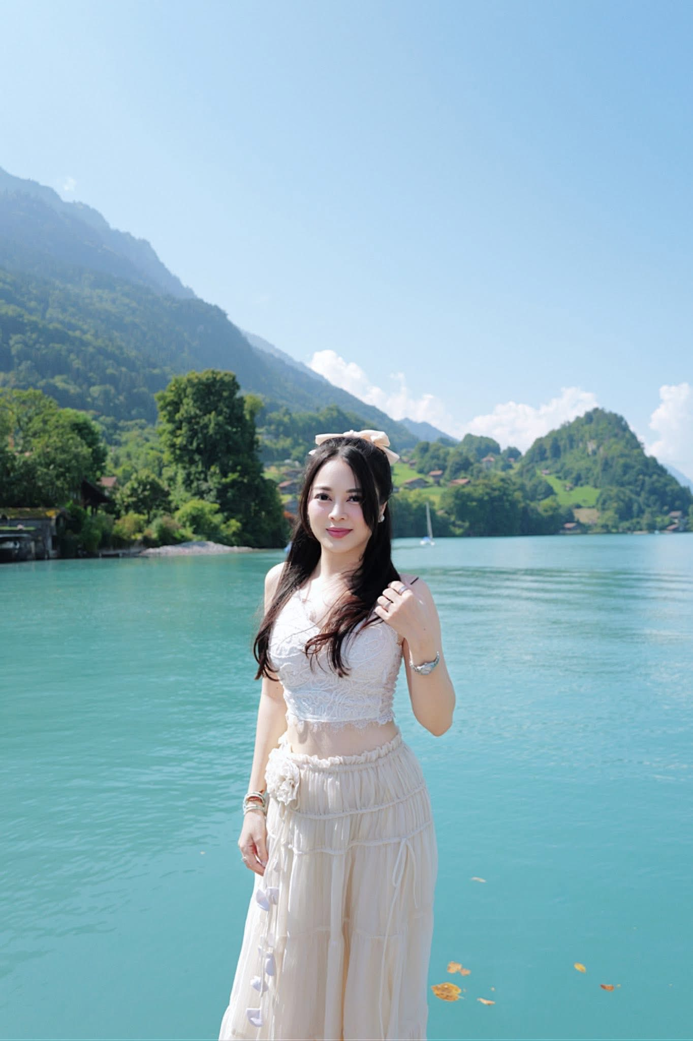 Con gái lớn của hot mom Hằng Túi gây 