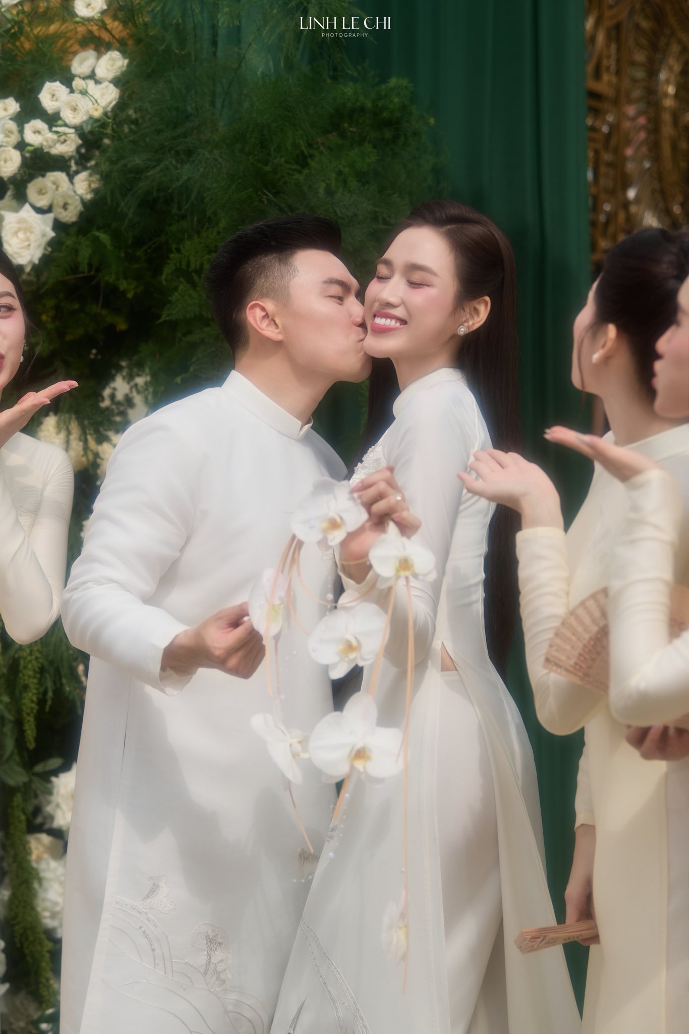 Cảnh tượng không ngờ bên trong đám hỏi của Đỗ Hà và thiếu gia tập đoàn Sơn Hải- Ảnh 3.