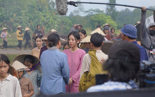 Hạ Anh đ&aacute;nh dấu bước chuyển h&igrave;nh ảnh sau Mưa Đỏ