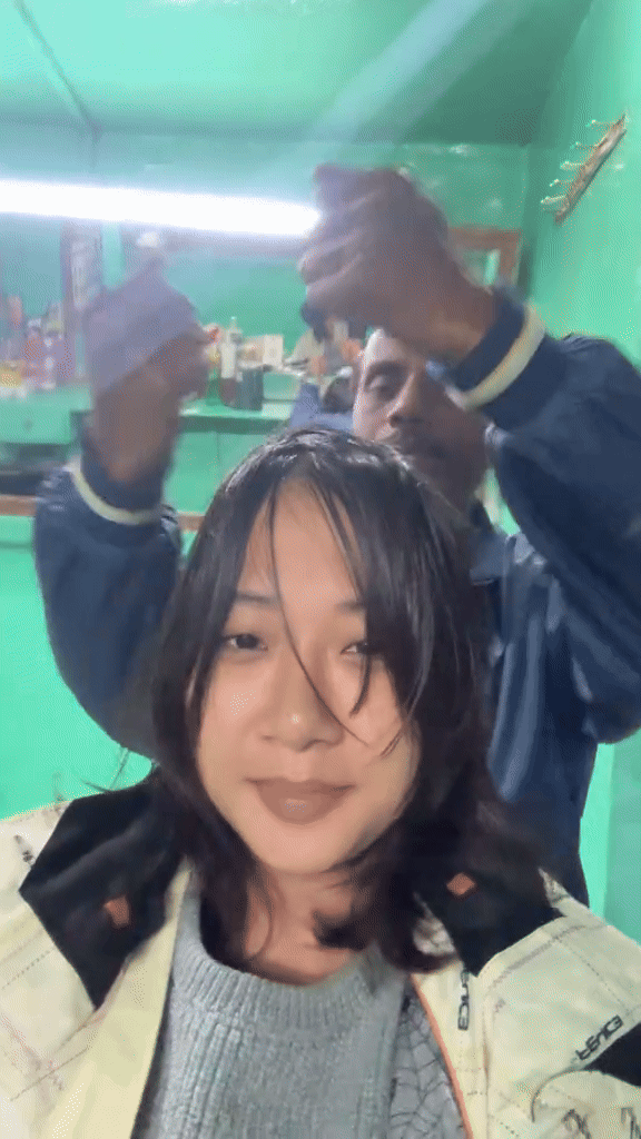 Gội đầu, massage cổ vai gáy ở Ấn Độ giá 45.000 đồng: Ở Việt Nam còn nghe tiếng "bốp, bốp"- Ảnh 4.