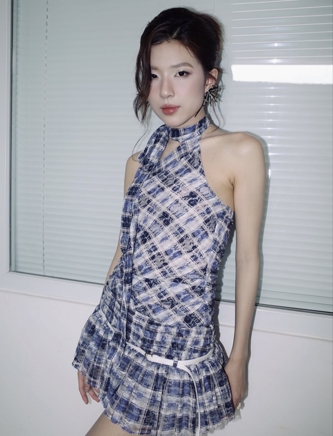 Tân binh Vbiz đi event đẹp phát sáng, visual sánh ngang Suzy và Jisoo- Ảnh 16.
