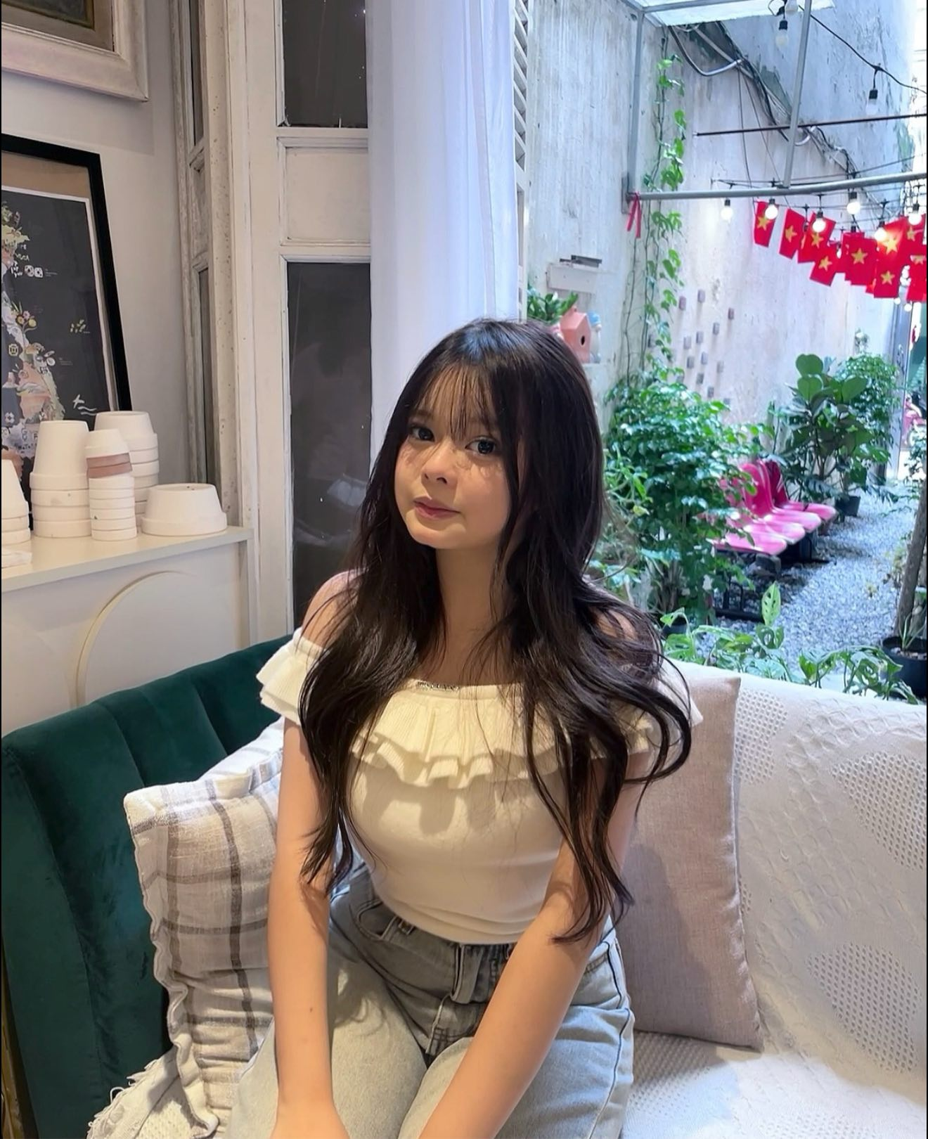 Con gái lớn của hot mom Hằng Túi gây 