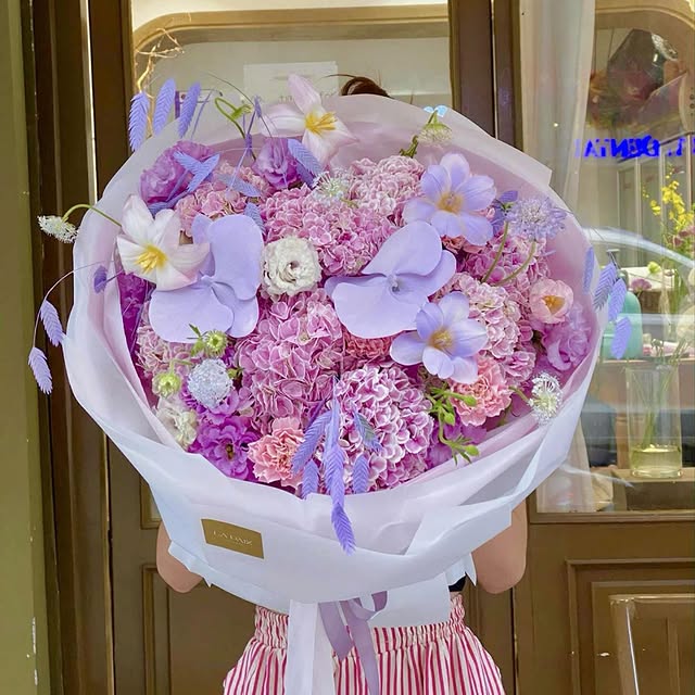 14 tiệm hoa tươi đẹp tan chảy trái tim, mua tặng 20/10 là quá chuẩn- Ảnh 13.
