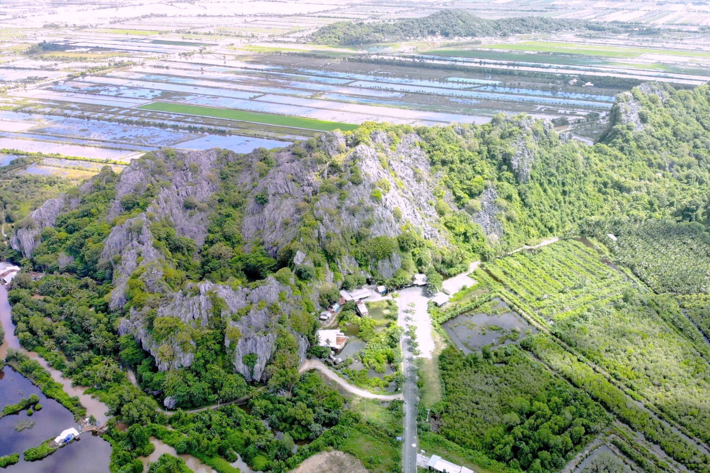 Lý do núi Mo So ở An Giang thành điểm du lịch hút khách- Ảnh 5.