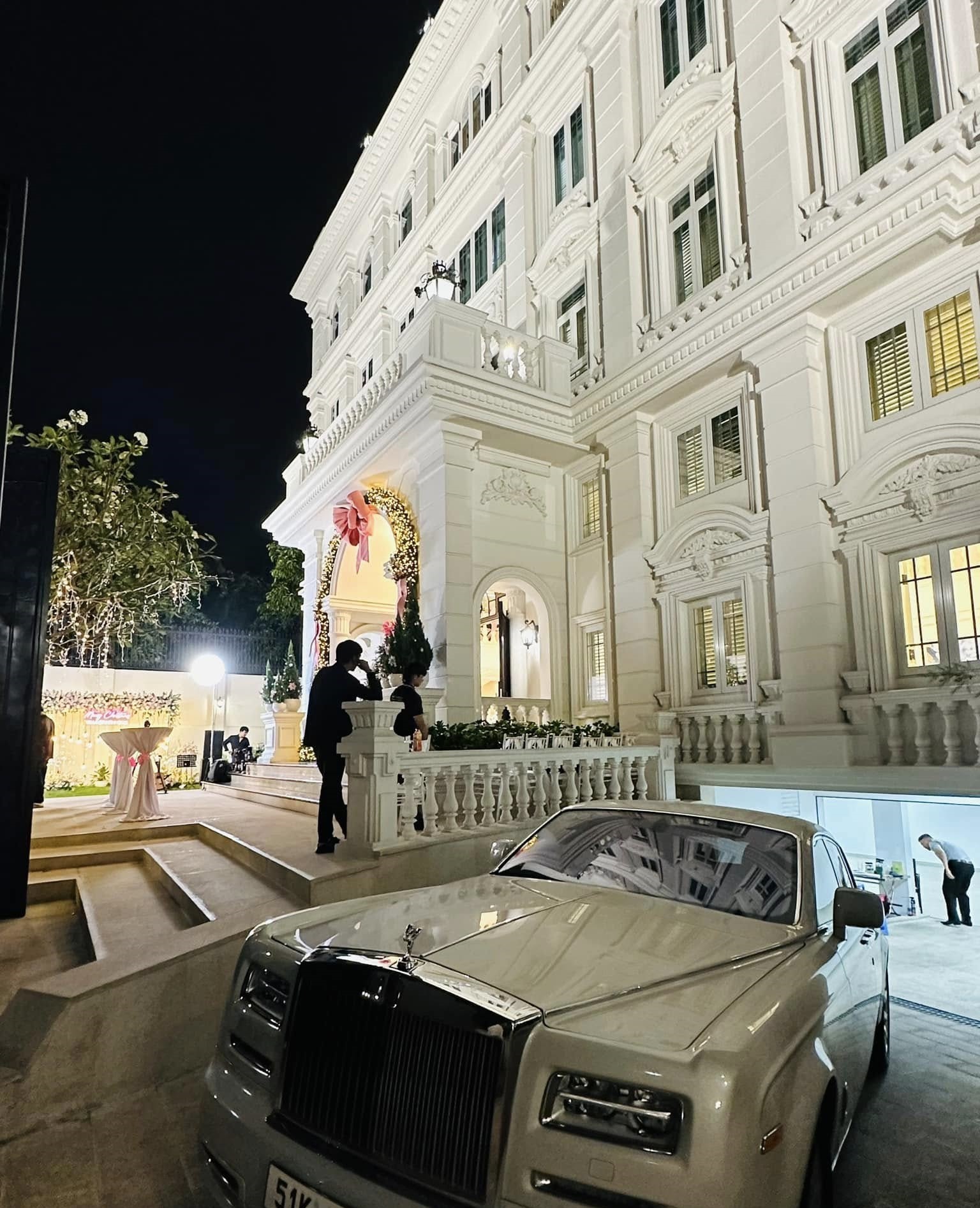 Nam NSƯT y&ecirc;u Hoa hậu đ&atilde; c&oacute; 3 con: Được chuyển giao 2 c&ocirc;ng ty, ở biệt thự xa hoa 200 tỷ- Ảnh 7.