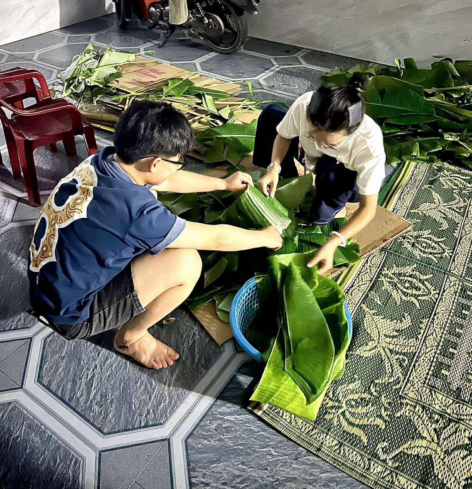Cảnh tượng giữa đêm mưa bão ở Nghệ An: Bà con thức trắng chỉ để làm 1 việc!- Ảnh 7.
