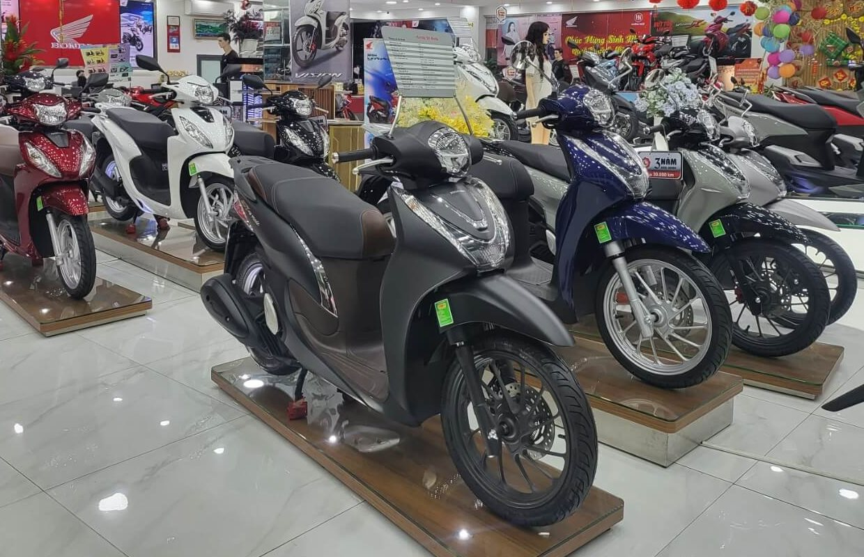 Xe máy Honda khuyến mại lớn: Tặng cả điện thoại, tai nghe, một mẫu xe tay ga nhận ưu đãi chưa từng có- Ảnh 1.