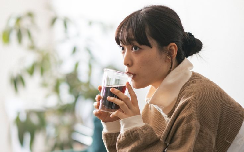 Đi qua nửa cuộc đời, nhắc đến chuyện tiền bạc vẫn thấy chông chênh: Quả thực tôi đã sống sai rồi!- Ảnh 2.