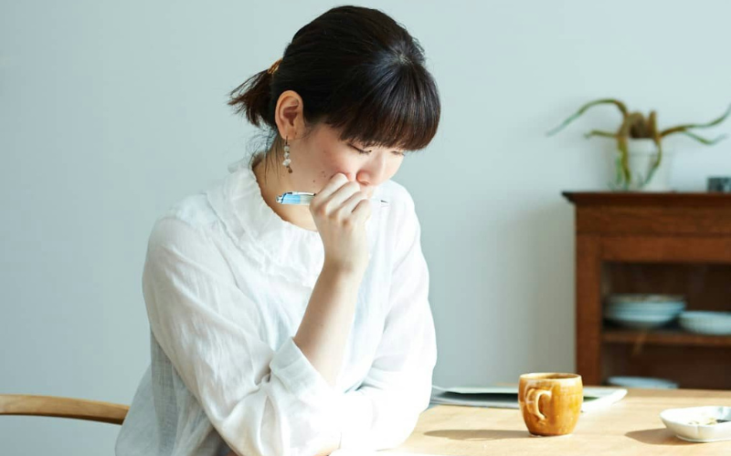 Đi qua nửa cuộc đời, nhắc đến chuyện tiền bạc vẫn thấy chông chênh: Quả thực tôi đã sống sai rồi!- Ảnh 1.