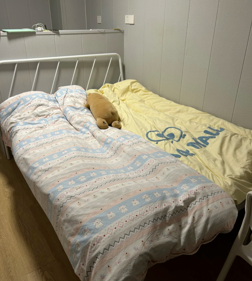 Cú sốc về chiếc giường của bạn trai và người lạ ở trong căn phòng 20m2 khi lên thành phố nhập học- Ảnh 5.