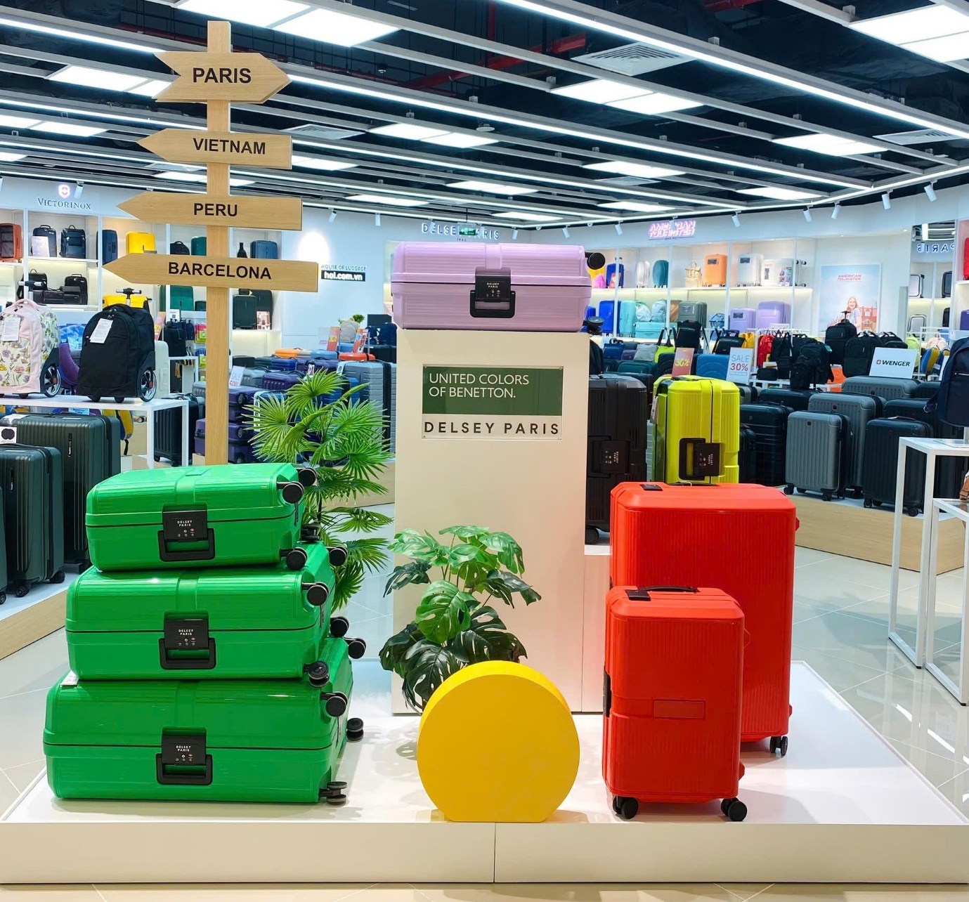 House Of Luggage “đổ bộ” AEON Mall Tân An: Thiên đường vali, balo, túi xách hàng hiệu với ưu đãi nhân dịp khai trương- Ảnh 2.