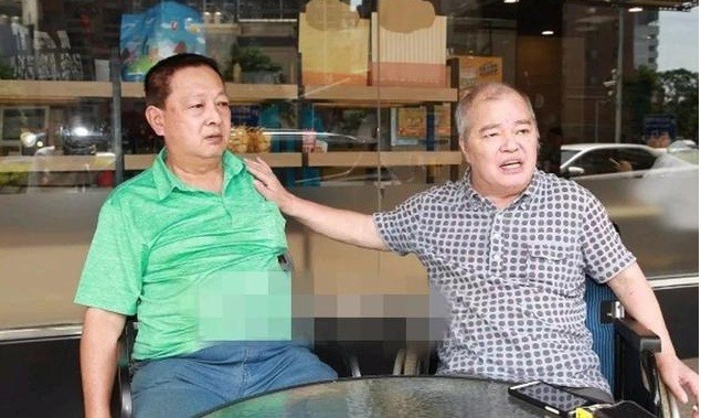 "Công chúa Cbiz" bị cha bóc phốt, nghi bỏ mặc mẹ sang Việt Nam làm mướn và bán bánh mì- Ảnh 3.