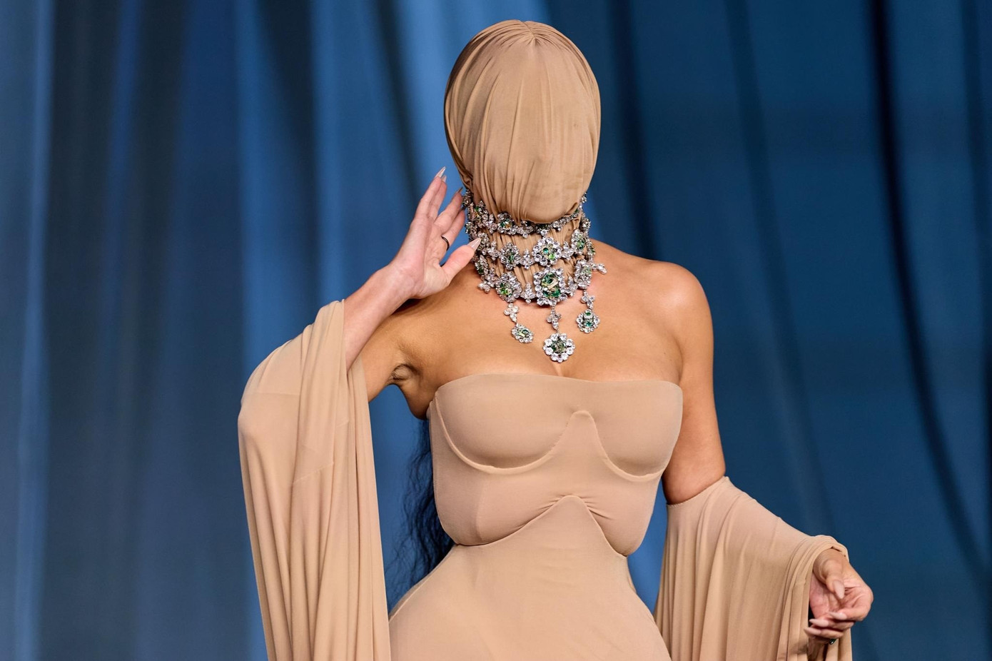 Thảm họa Kim Kardashian- Ảnh 3.