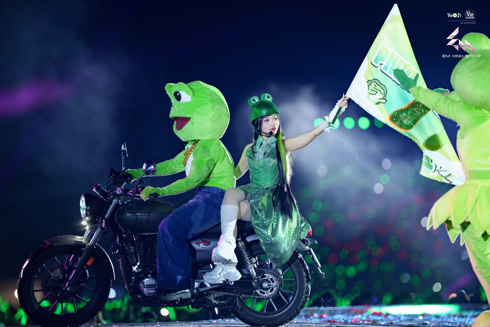 Con số “out trình” của Phương Mỹ Chi: 11tỷ/năm nằm trong lòng bàn tay- Ảnh 3.